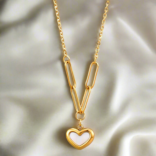 waterproof & sweatproof heart necklace by dvassa costume accessories
