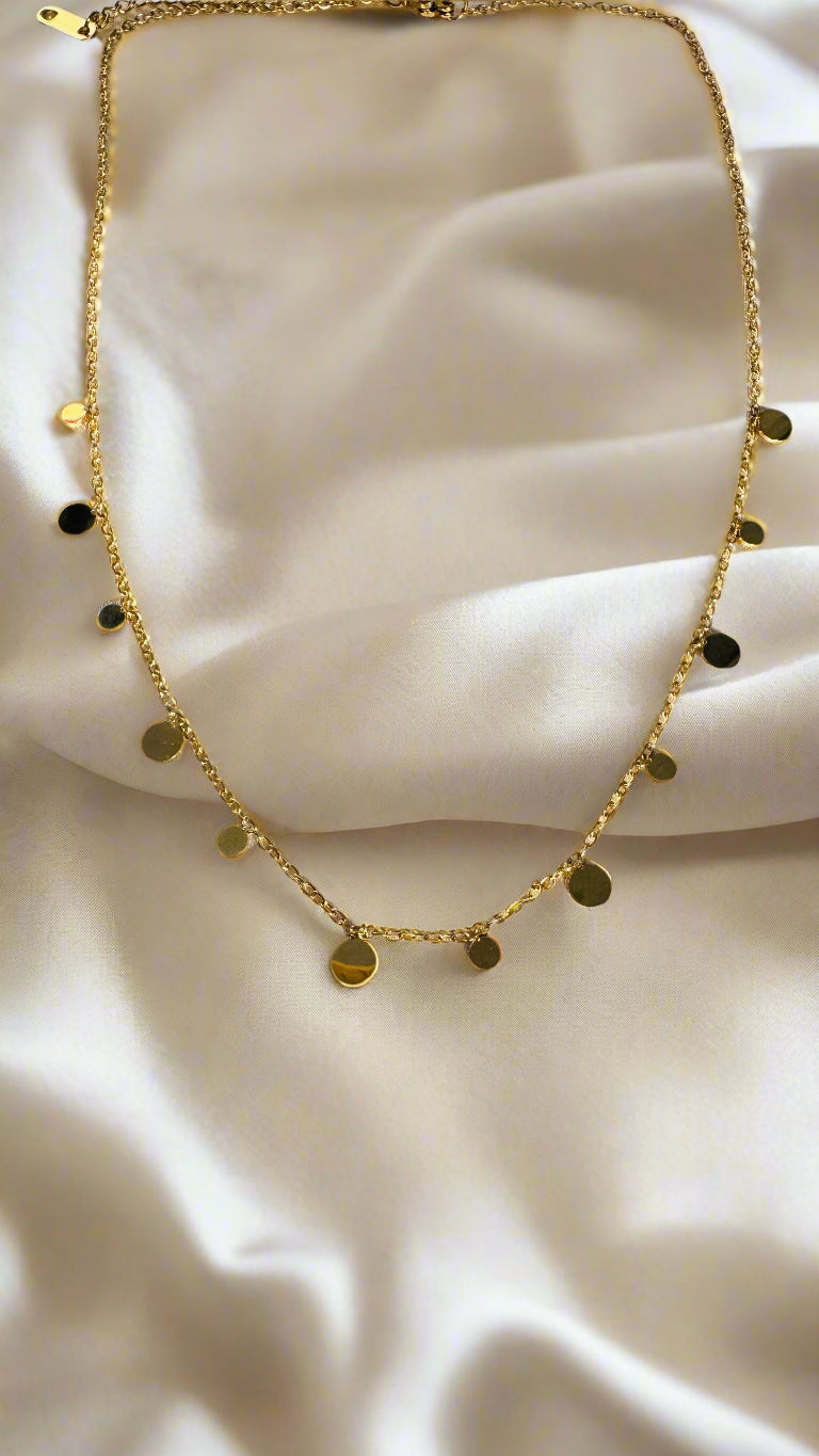 a multiple disc hanging chocker necklace of titanium steel jewelry